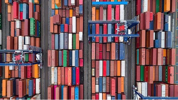 前11個月我國外貿同比增長11.1%